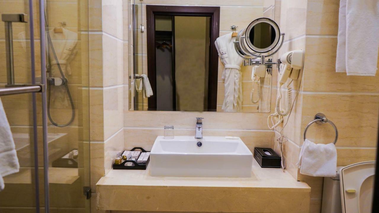 Jelsominohotel Astana Bagian luar foto