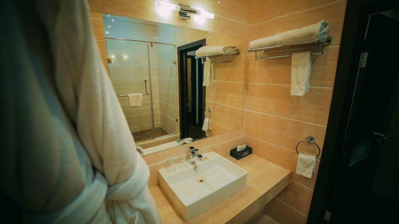 Jelsominohotel Astana Bagian luar foto