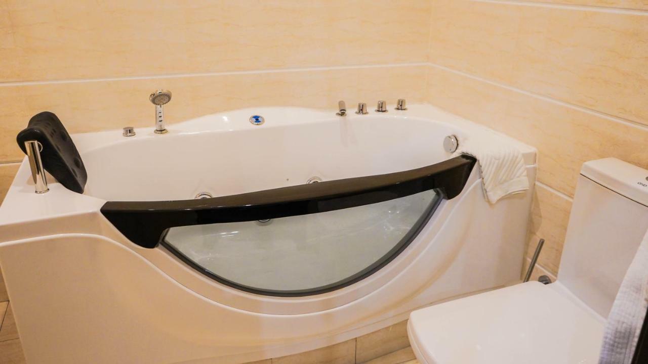 Jelsominohotel Astana Bagian luar foto