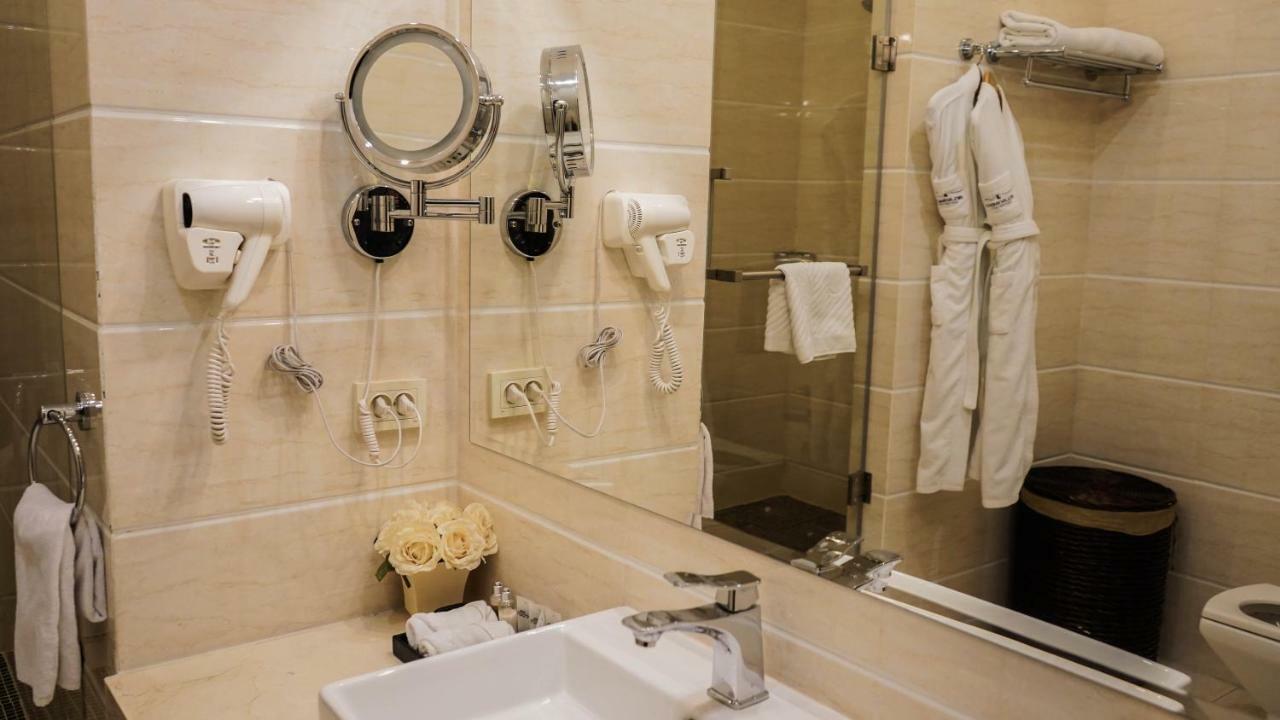 Jelsominohotel Astana Bagian luar foto