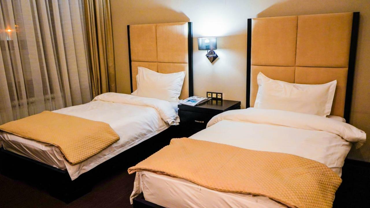 Jelsominohotel Astana Bagian luar foto