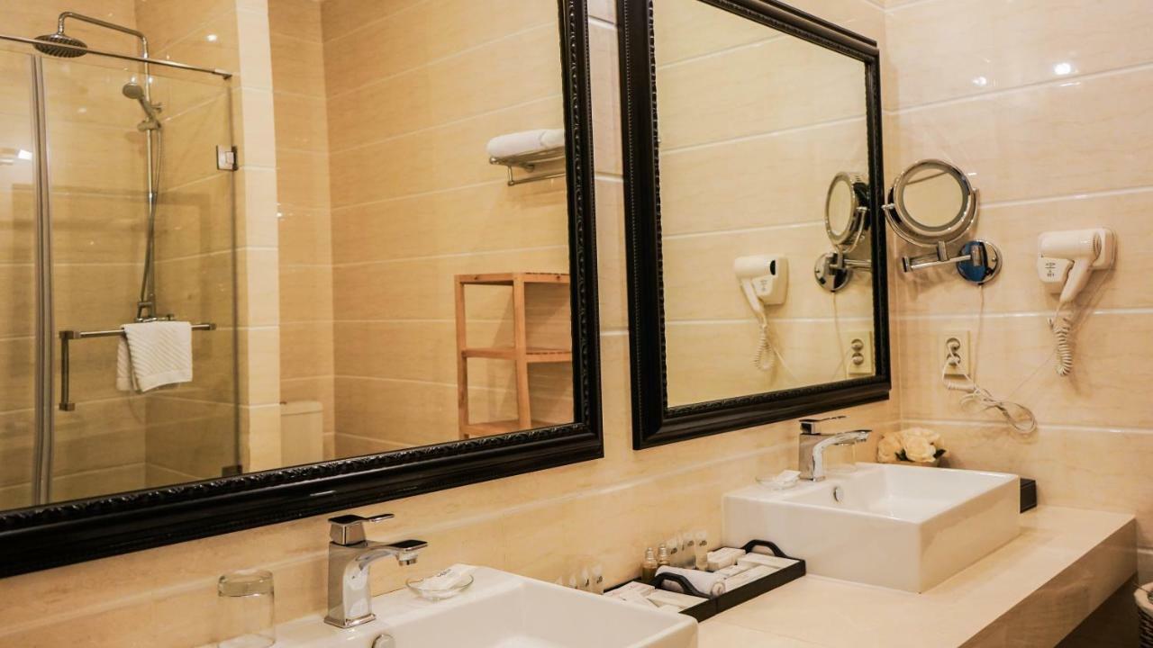 Jelsominohotel Astana Bagian luar foto