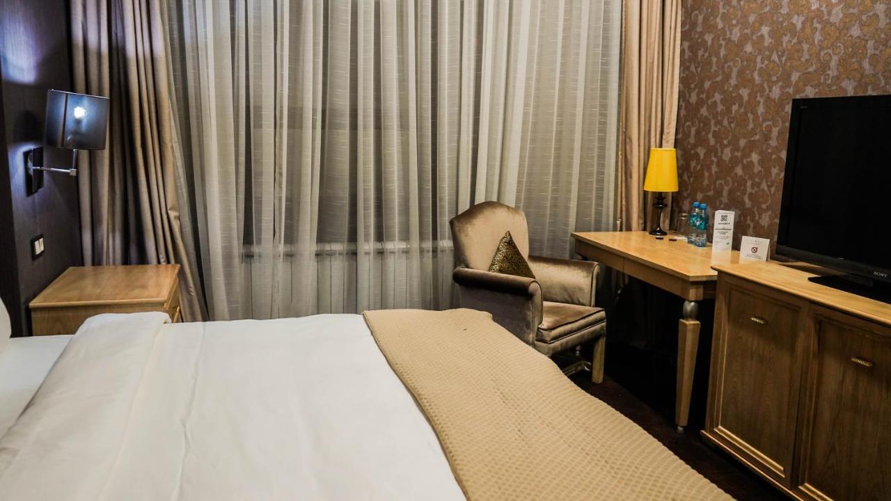 Jelsominohotel Astana Bagian luar foto