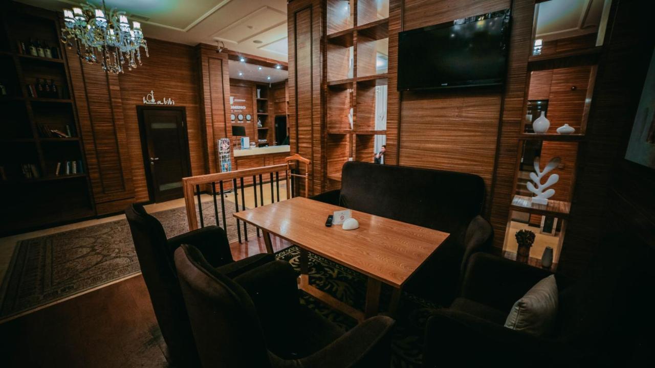 Jelsominohotel Astana Bagian luar foto
